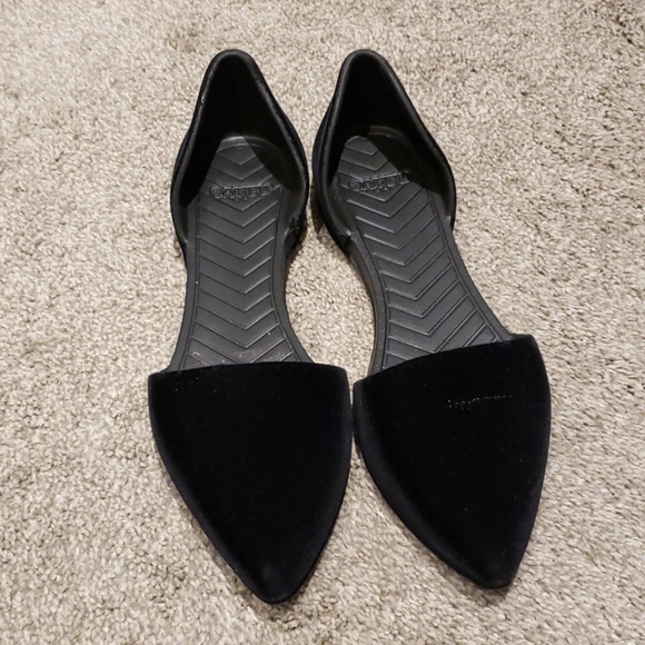 Native flats - Picture 3 of 3